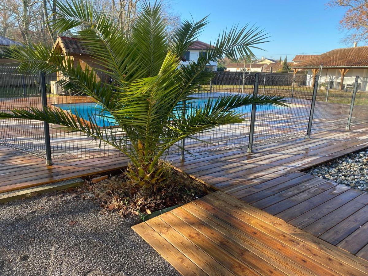 Ensemble De 3 Villas Avec Piscine Chauffee, Esprit Detente Сангине Экстерьер фото